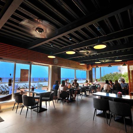 綠島 綠堤濱海旅店 Bed and Breakfast Lyudao Buitenkant foto