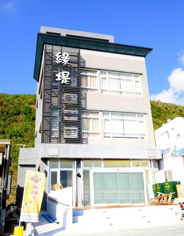 綠島 綠堤濱海旅店 Bed and Breakfast Lyudao Buitenkant foto