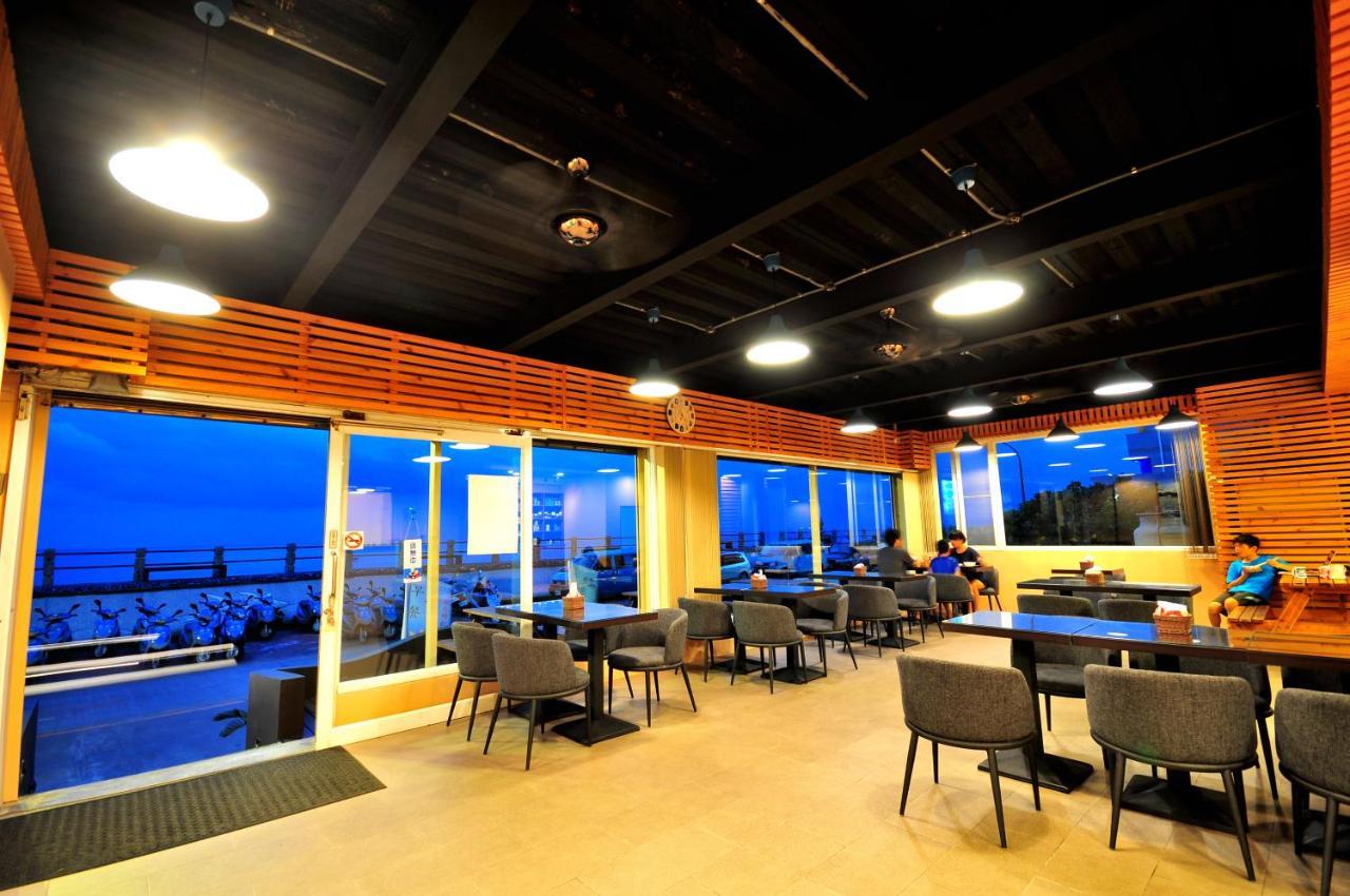 綠島 綠堤濱海旅店 Bed and Breakfast Lyudao Buitenkant foto